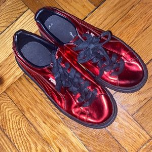 Metallic PUMA sneakers